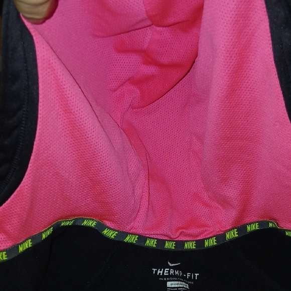 Youth Nike Therma-Fit Full Zip Hoodie - Med. - Picture 7 of 7